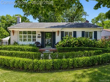 924 Allen Drive, Northville, Mi 48167
