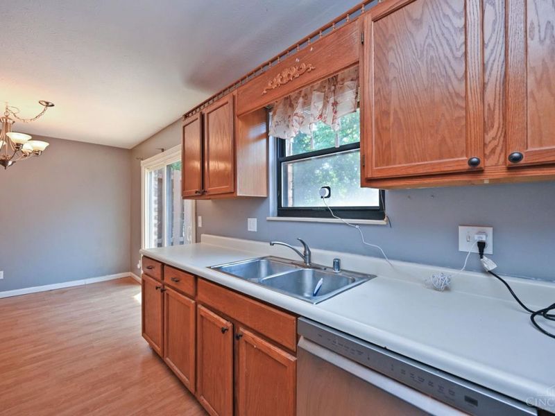 7903 Tall Timbers Drive, Miami Township, OH 45052 Photo 14