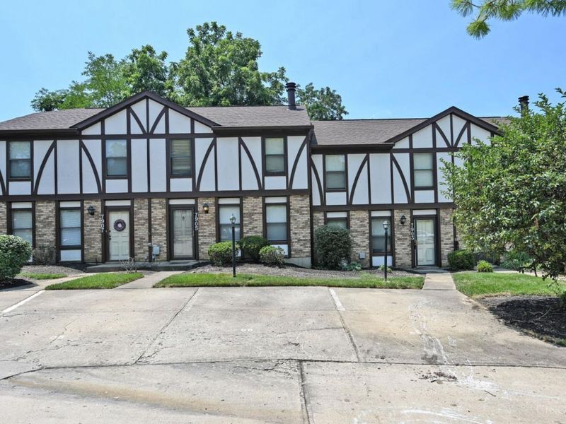 7903 Tall Timbers Drive, Miami Township, OH 45052 Photo 4