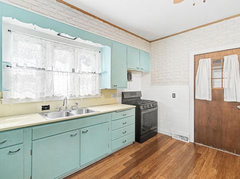 Main Photo