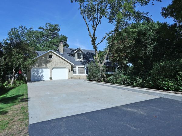 10818 86th Pl, Pleasant Prairie, WI 53158