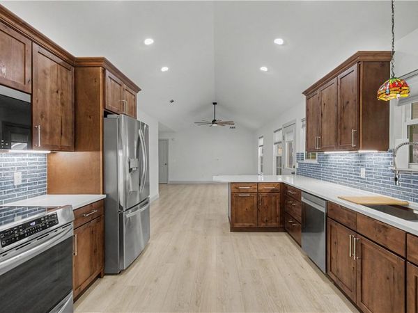 104 N Michael Street , Lowell, AR 72745
