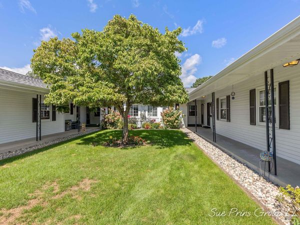 7438 Pine Grove Drive, Jenison, MI 49428