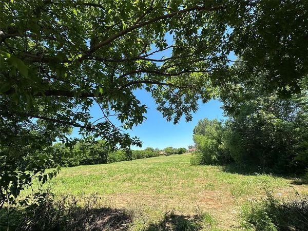 2351 S Country Club Road , Garland, TX 75041