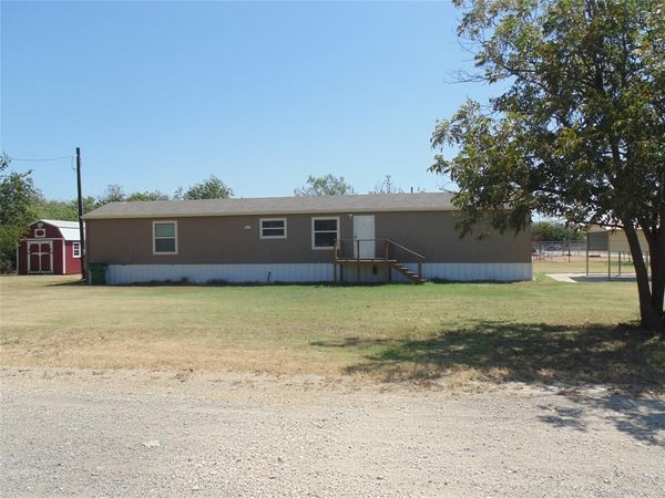906 N Blanco Street , Coleman, TX 76834