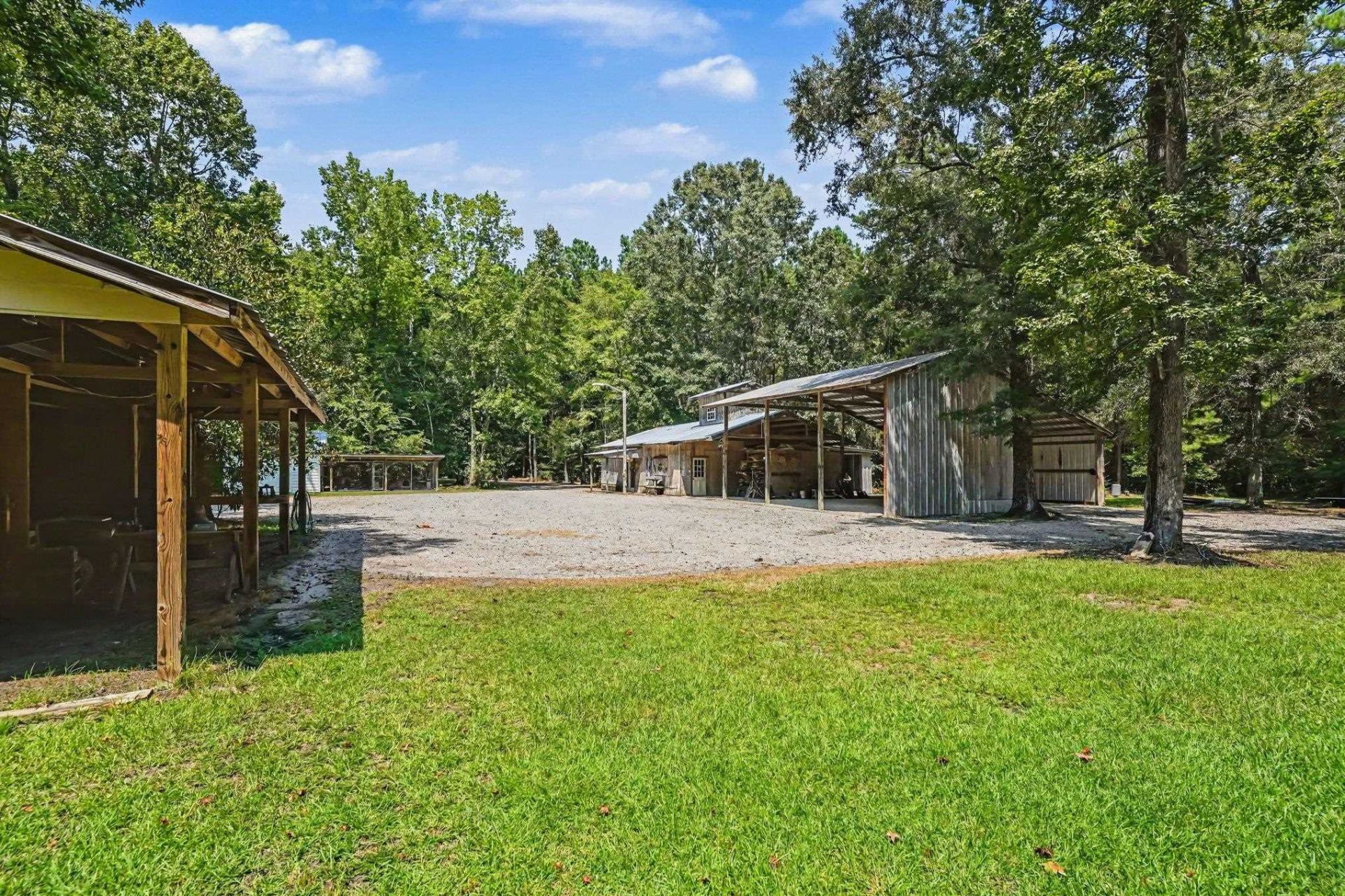 3750 Highway 813 Photo 7