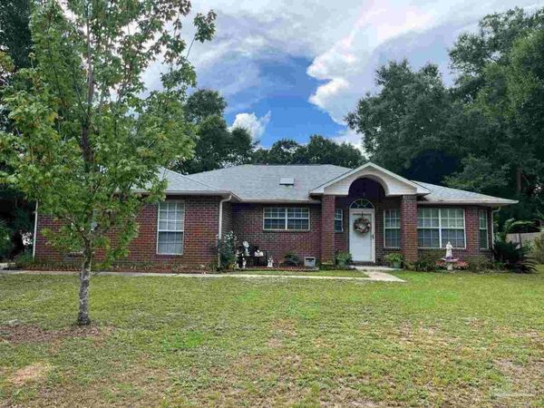 5693 Chanterelle Cir, Milton, FL 32583