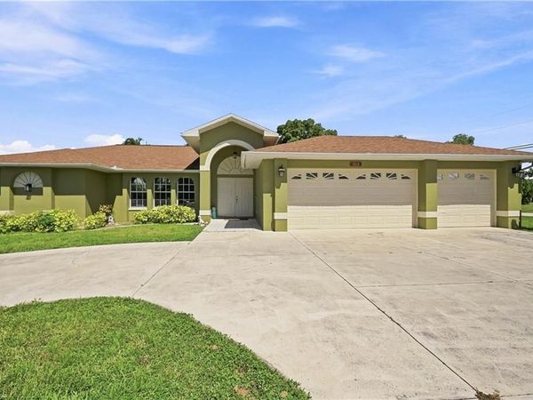 1239 SE 23rd AVE, CAPE CORAL, FL 33990