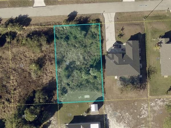 3505 28th ST SW, LEHIGH ACRES, FL 33976