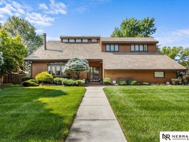 12357 Seward Street, Omaha, NE 68154
