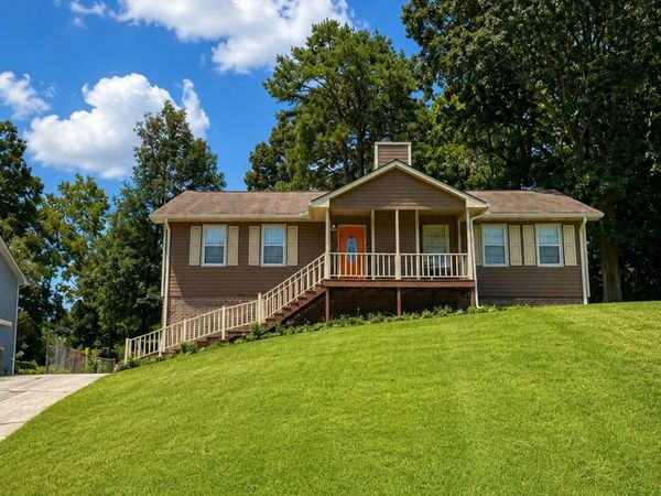 3806 Etna Drive, Snellville, GA 30039