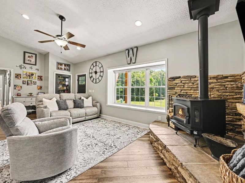 924 Oxford Middletown Road, Milford Township, OH 45013 Photo 8