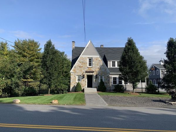 4 Makepeace Rd, Westford, MA 01879