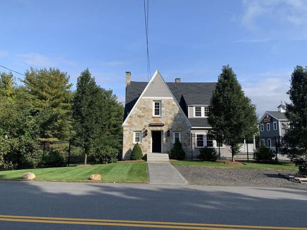 4 Makepeace Rd, Westford, MA 01879