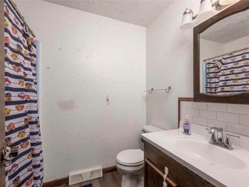 5326 Hillsboro Avenue SE, Canton, OH 44707 Photo 16