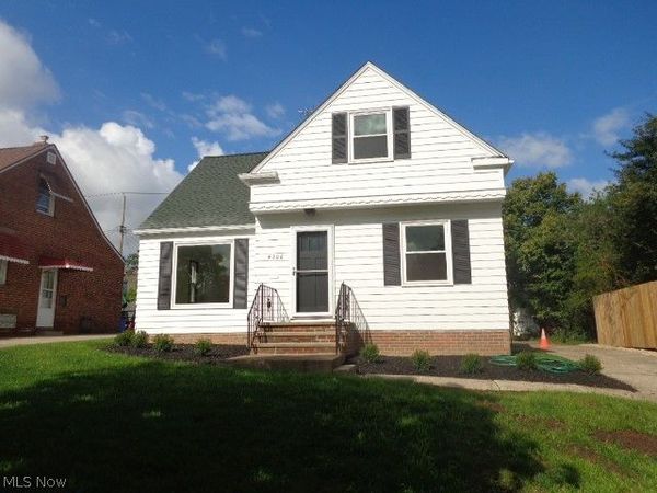 4306 Newberry Drive , Brooklyn, OH 44144