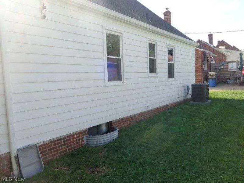 4306 Newberry Drive, Brooklyn, OH 44144 Photo 3
