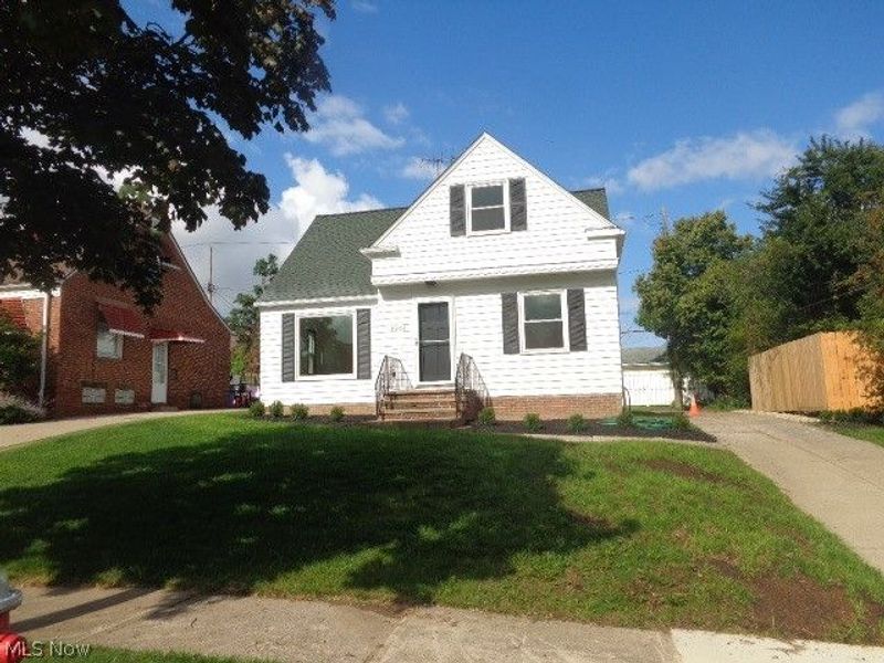 4306 Newberry Drive, Brooklyn, OH 44144 Photo 5