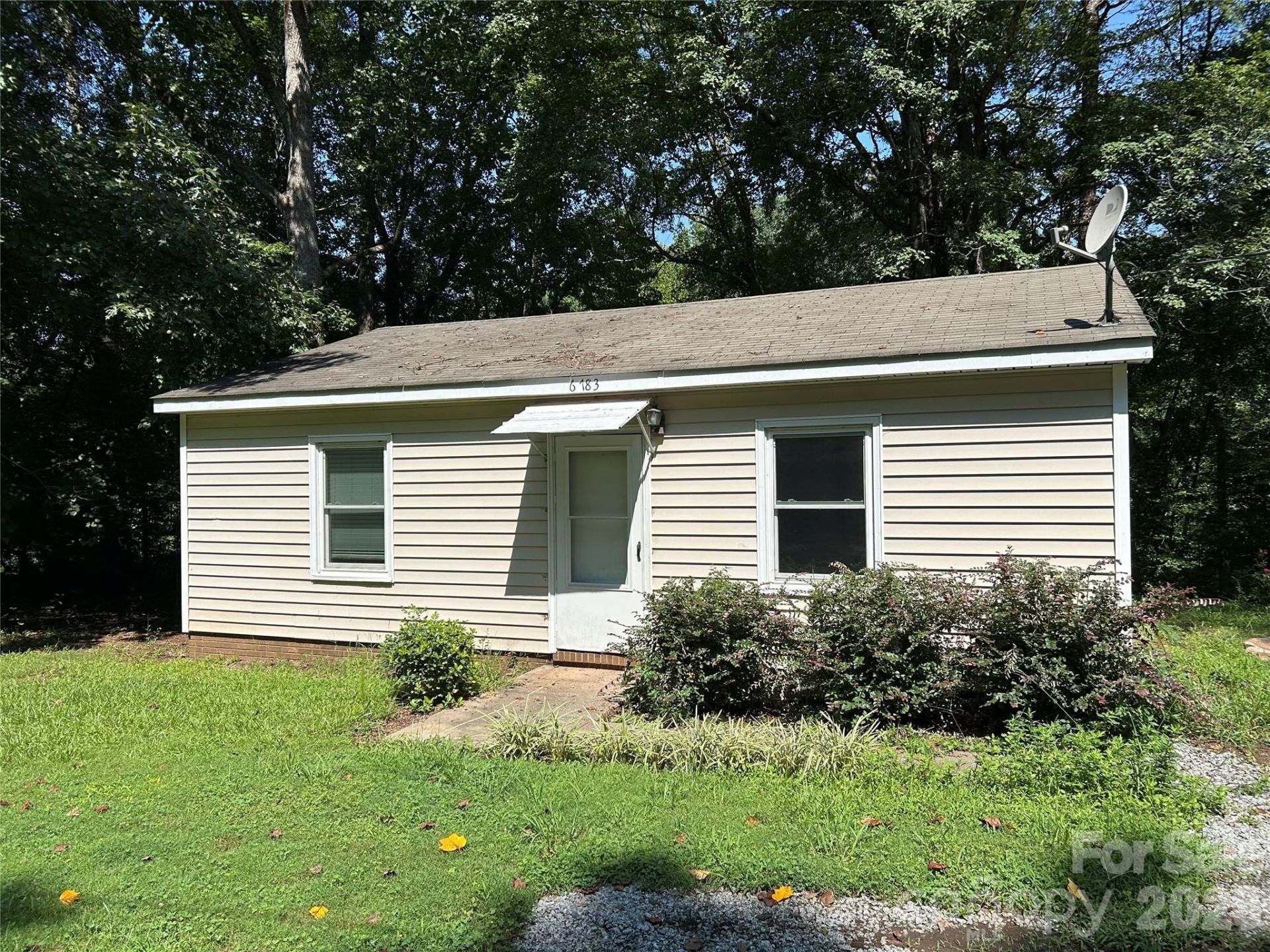 6783 Glover Lane, Stanley, NC 28164 Main Photo