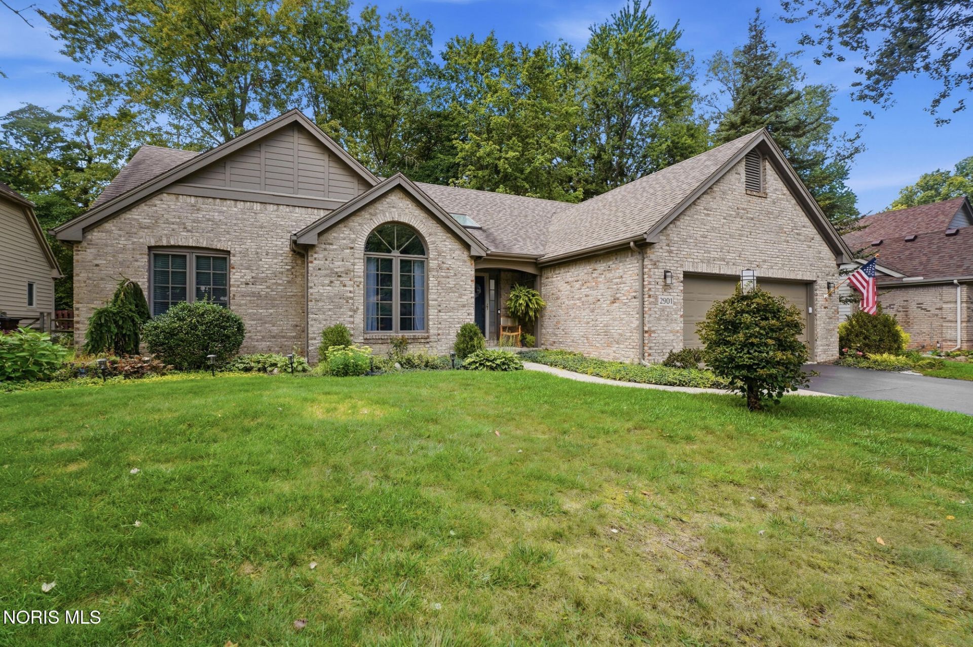 2901 Belle Glade Drive, Toledo, OH 43617 Main Photo