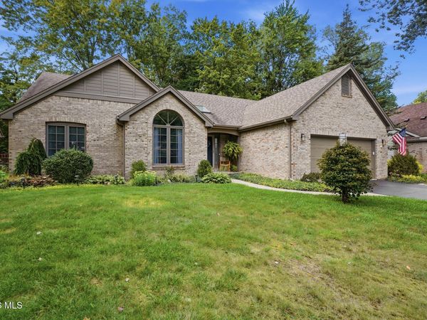2901 Belle Glade Drive, Toledo, OH 43617