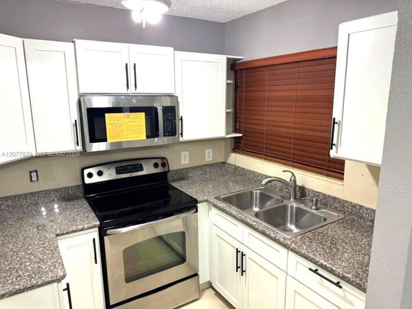 5461 W 24th Ave , Unit 25, Hialeah, FL 33016