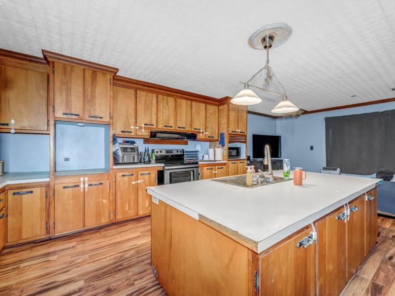 1011 E Main Street, Bellevue, OH 44811 Photo 5