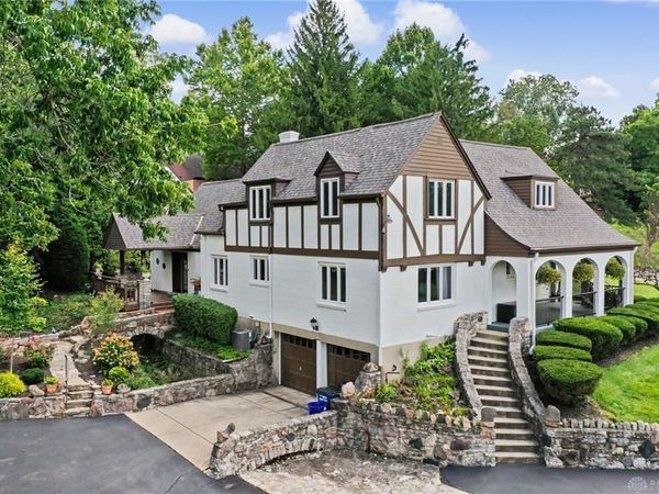3504 Deweese Parkway, Dayton, OH 45414