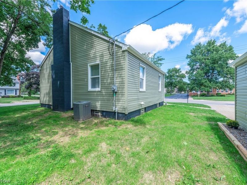 399 Olive Street, Elyria, OH 44035 Photo 41