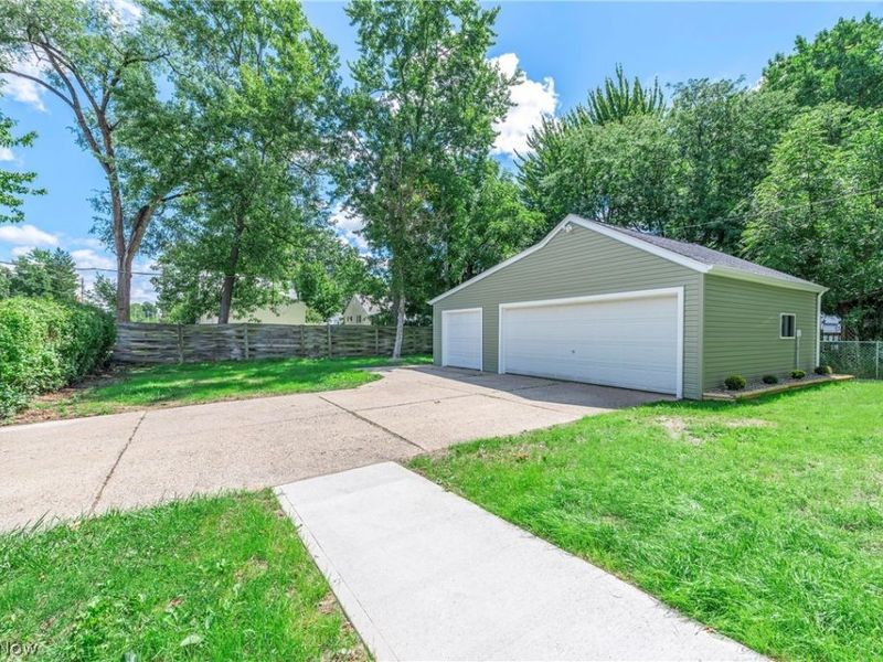 399 Olive Street, Elyria, OH 44035 Photo 44