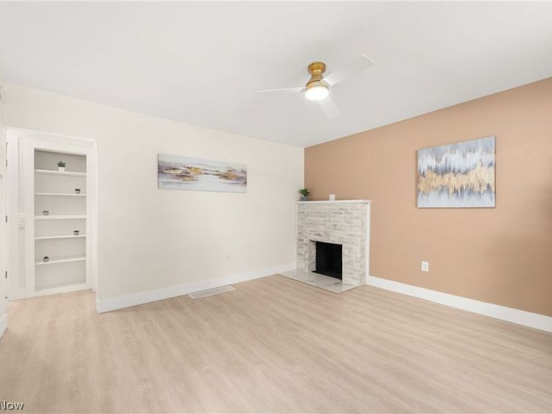 399 Olive Street, Elyria, OH 44035 Photo 8