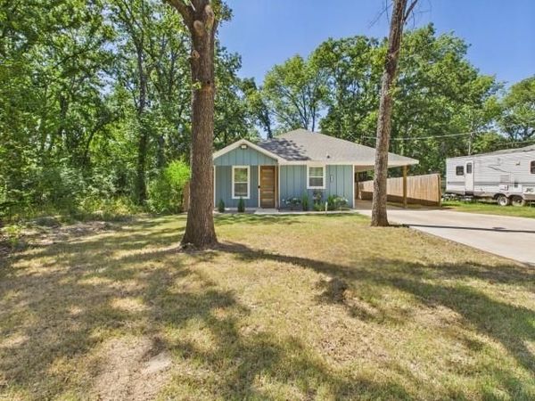 14089 E Travis Lane, Log Cabin, TX 75148
