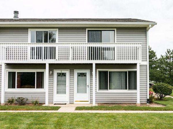 34293 N Birch Lane, Gurnee, IL 60031