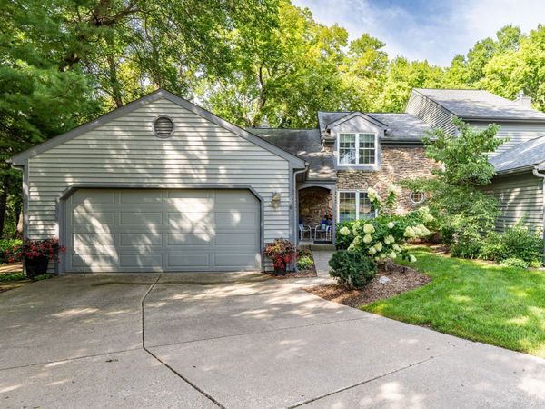 31 Thornwood Court , Unit 14, Rock Island, IL 61201