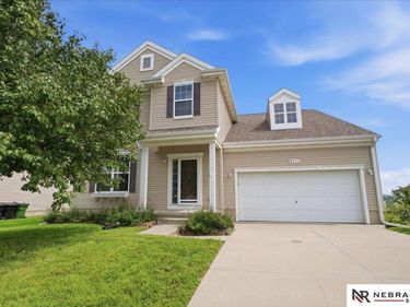 8557 S 64th Street, Omaha, NE 68157