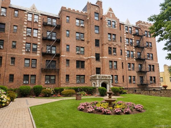 23 Old Mamaroneck Road , Unit 1R, White Plains, NY 10605