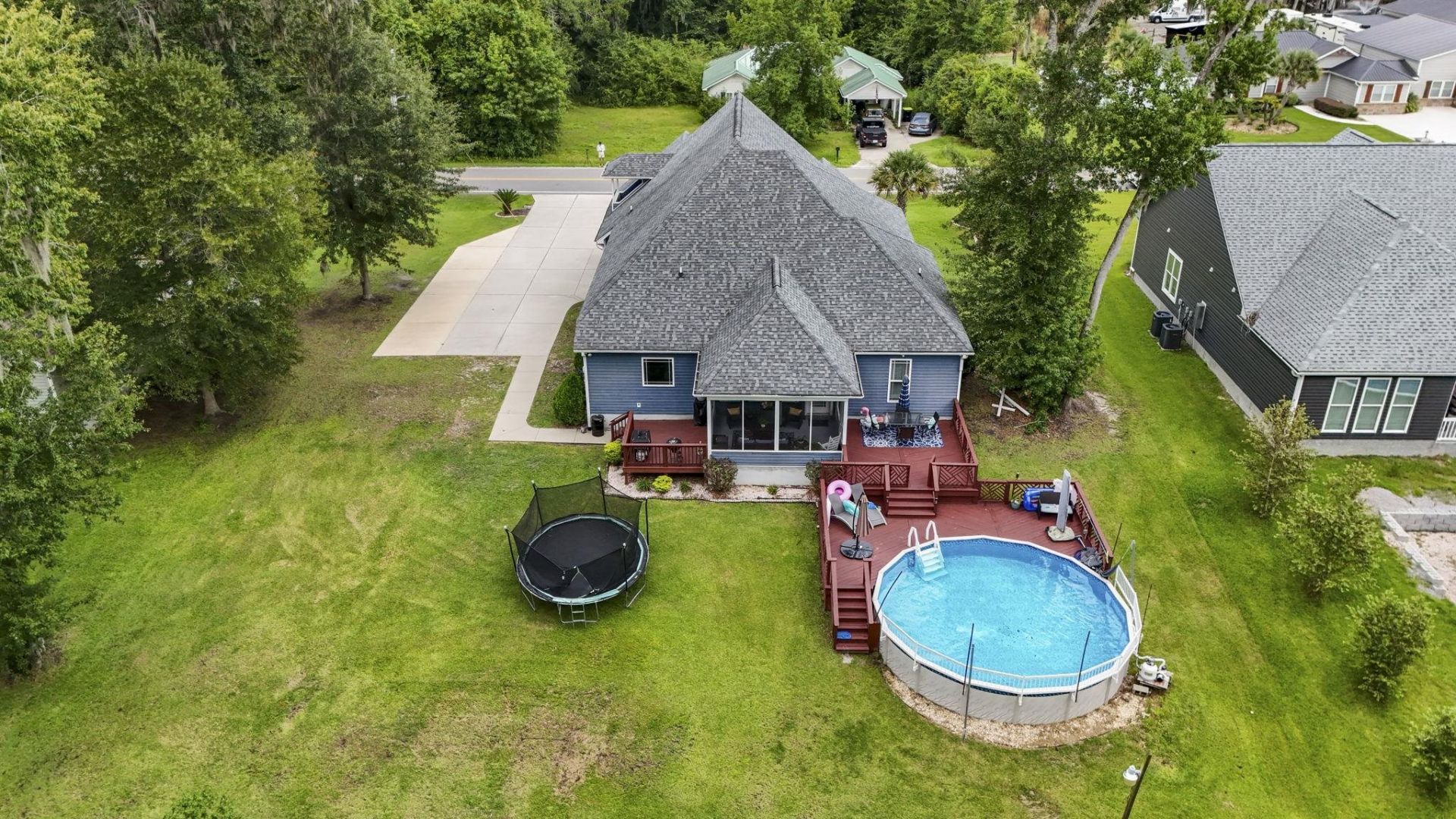 1051 Academy Dr.  Photo 4