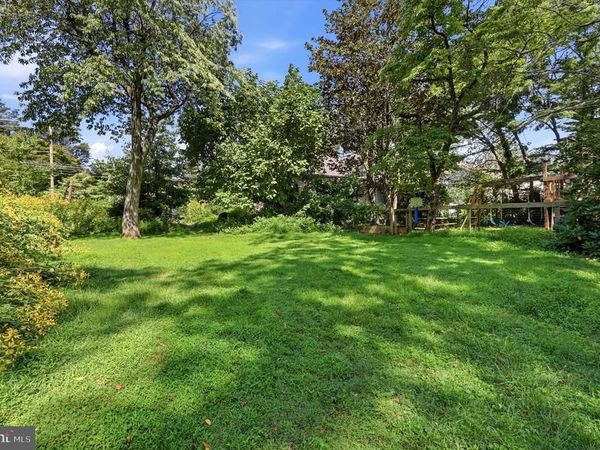 711 MANCHESTER AVENUE, MEDIA, PA 19063