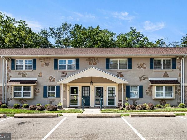 11 WEXFORD DRIVE, NORTH WALES, PA 19454