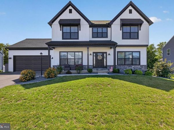2249 S AUTUMN CHASE DRIVE , MECHANICSBURG, PA 17055