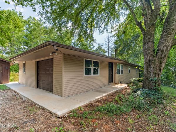 1319 Boyds Creek Hwy, Seymour, TN 37865