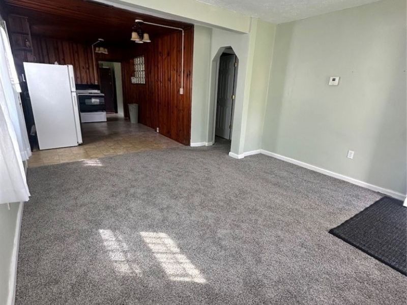 550 Upton Avenue, Akron, OH 44310 Photo 3
