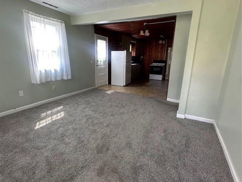 550 Upton Avenue, Akron, OH 44310 Photo 4
