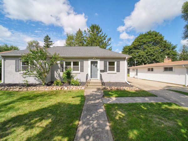 744 Briarcliff Road, Jackson, MI 49203