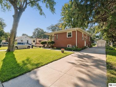 3755 Garfield Street, Lincoln, NE 68506