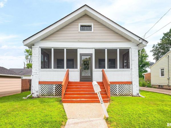 1112 E SCIOTA Avenue, Peoria Heights, IL 61616