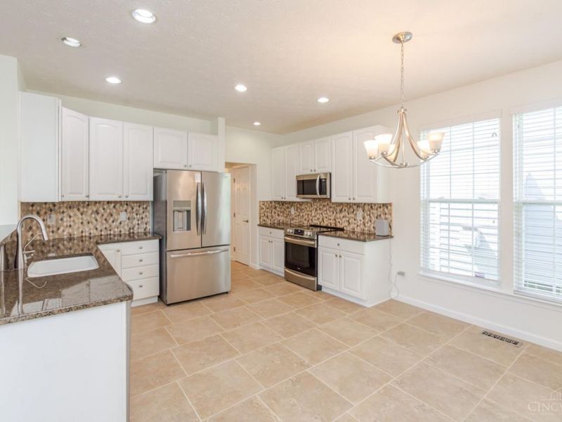 1663 Olde Haley Drive, Centerville, OH 45458 Photo 12