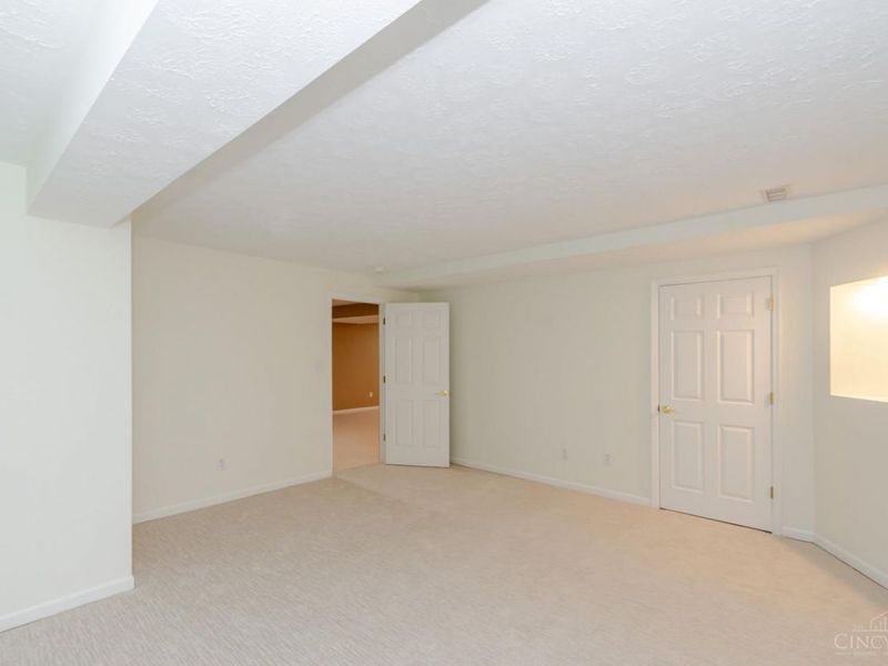 1663 Olde Haley Drive, Centerville, OH 45458 Photo 33