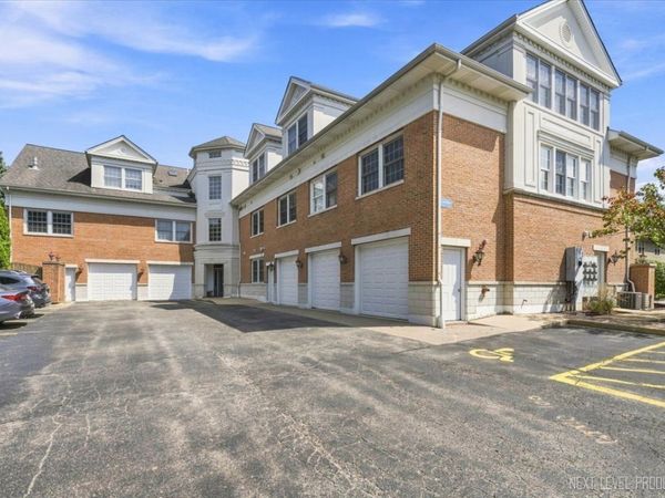 111 S 5th Avenue , Unit E, St. Charles, IL 60174