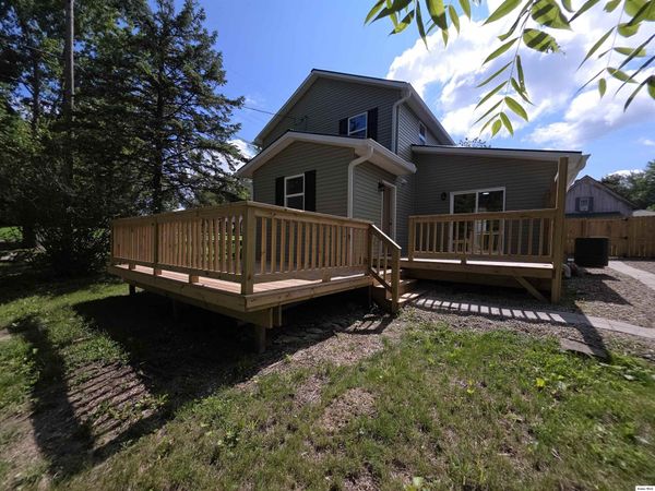 1 N Church Street, Sparta, OH 43350